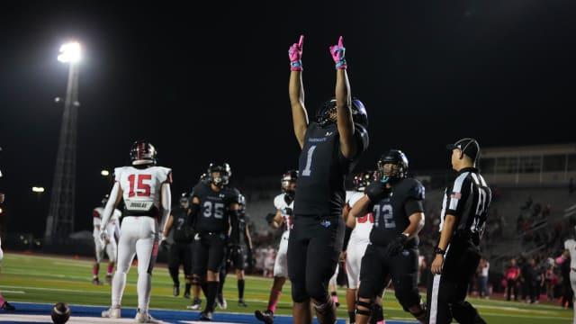 Edinburg Vela La Joya Palmview Texas football 102722 Blake Purcell 34